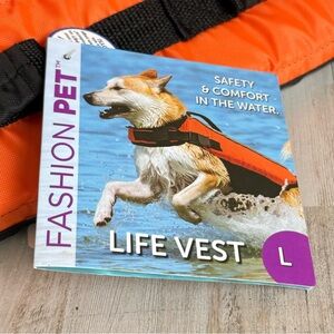Brand NEW Life Vest For Dogs Size L